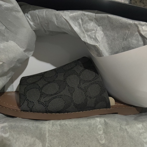 New! Coach Hazel Sandal ๐ก ๐ฉด - Picture 7 of 7